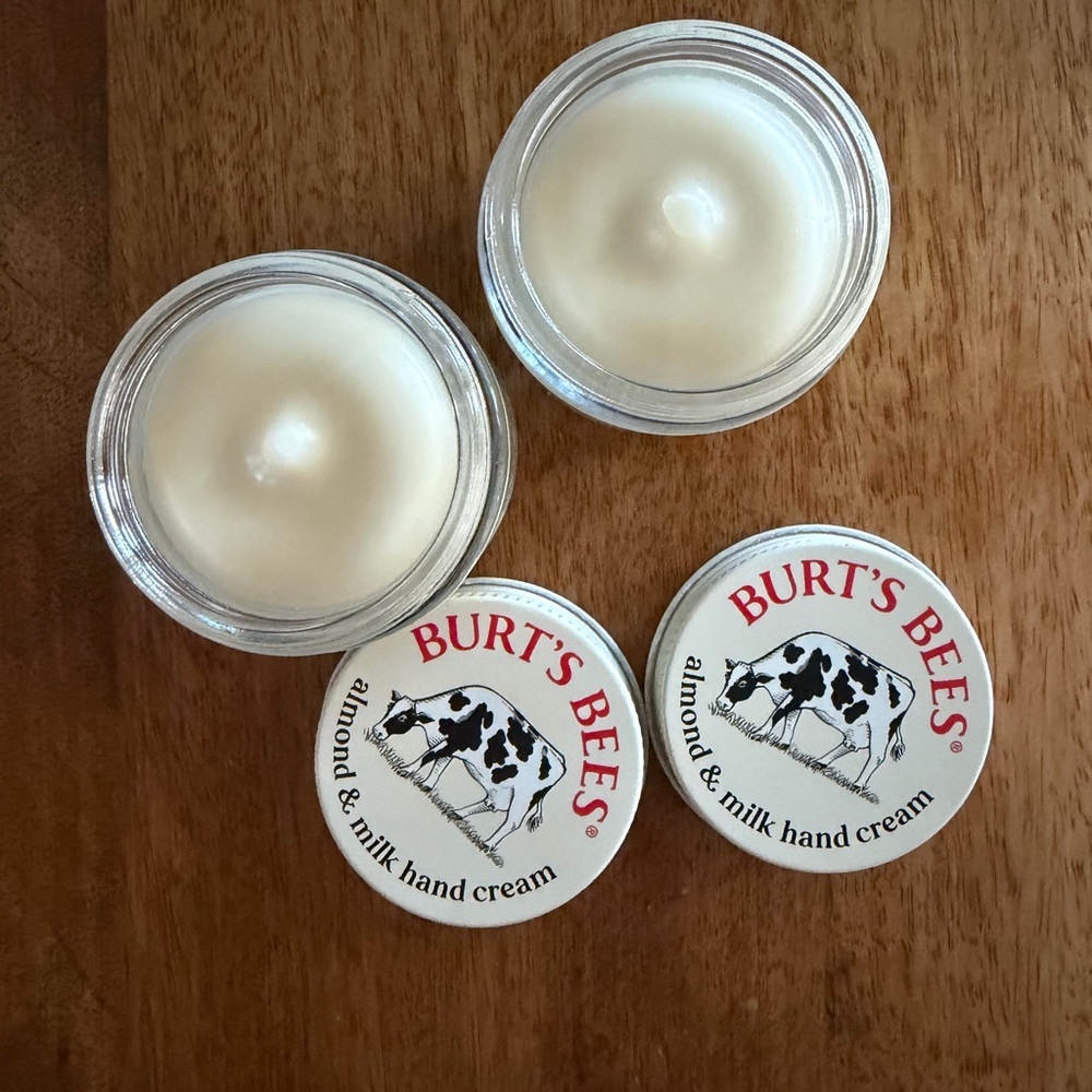 Burt's Bees Hand Cream Almond and Milk - Picture 5 of 5